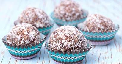 Moringa Balls with Chocolate