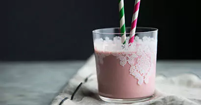 yoghurt-and-strawberry-smoothie-recipe