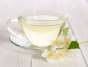 White tea has a high concentration of flavonoids, which can help to improve vascular health